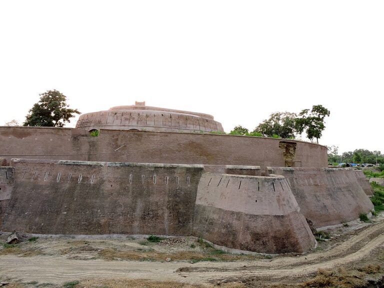 960px gobindgarh fort, amritsar, punjab, india