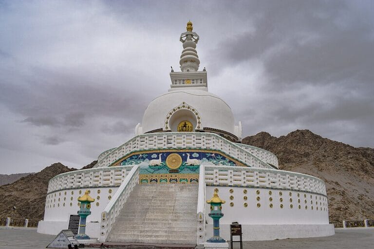 shanti stupa, leh