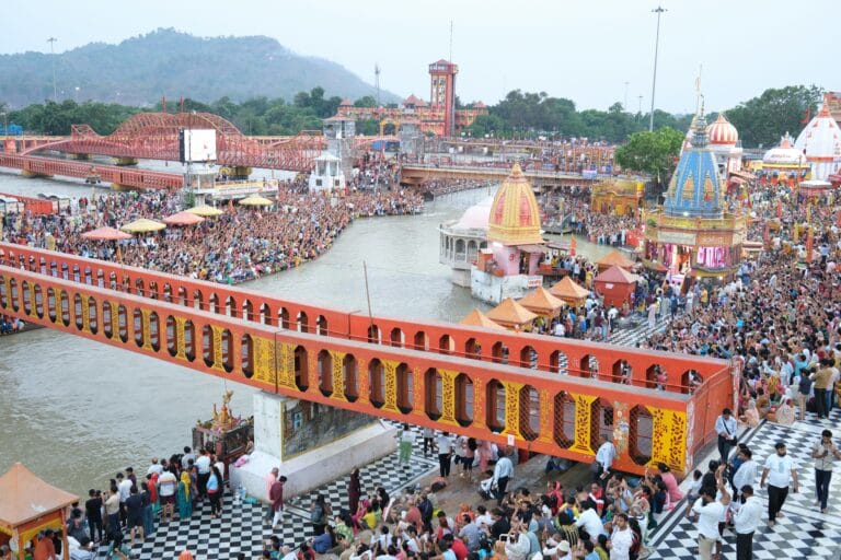 Large crowd attending Ganga Aarti in Haridwar