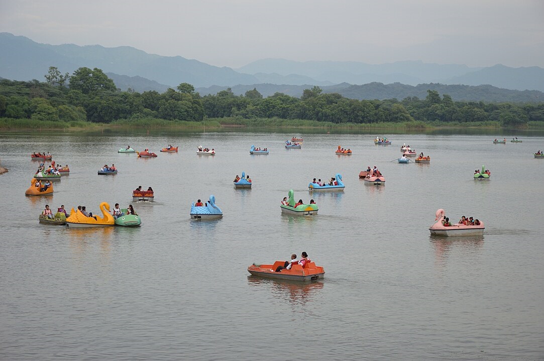 sukhna lake chandigarh